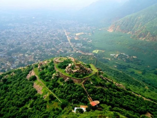 Guided Aravalli Hills Sunrise Trek